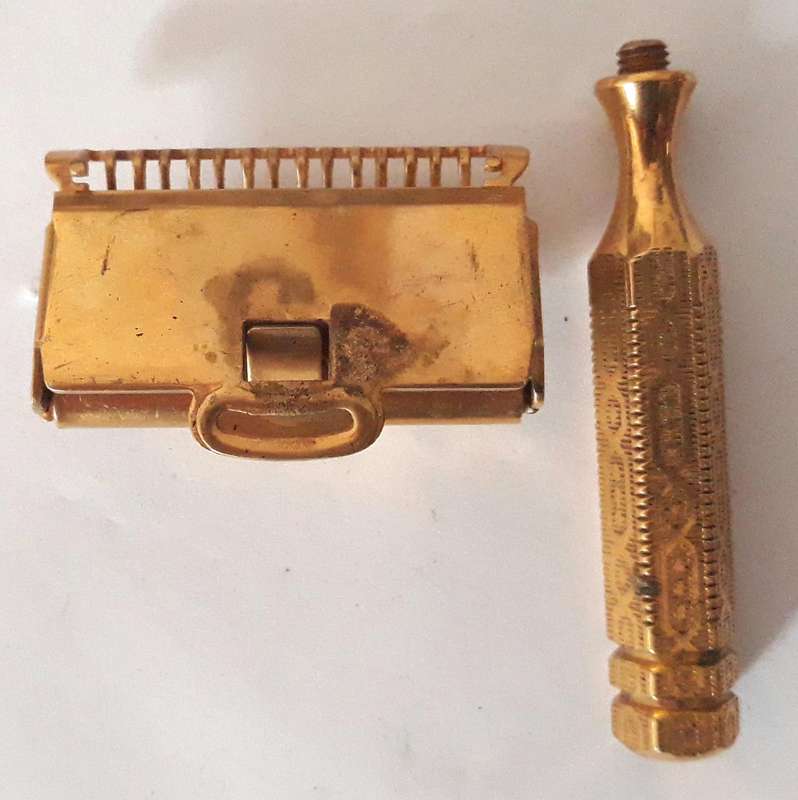 Vintage 1930s Ever Ready 1912 Patent Single Edge Safety Razor - Gold Tone