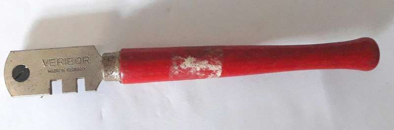 Vintage German Made Veribor Glass Cutter