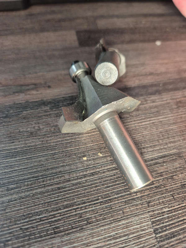 Router bit