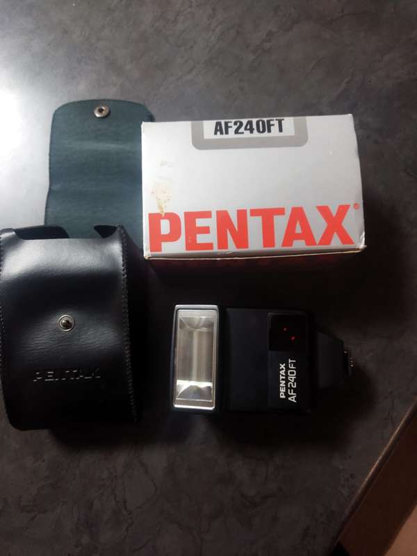 Pentax SFXN 35 mm Camera + Lens + Flash + Cullmann Bag + Battery