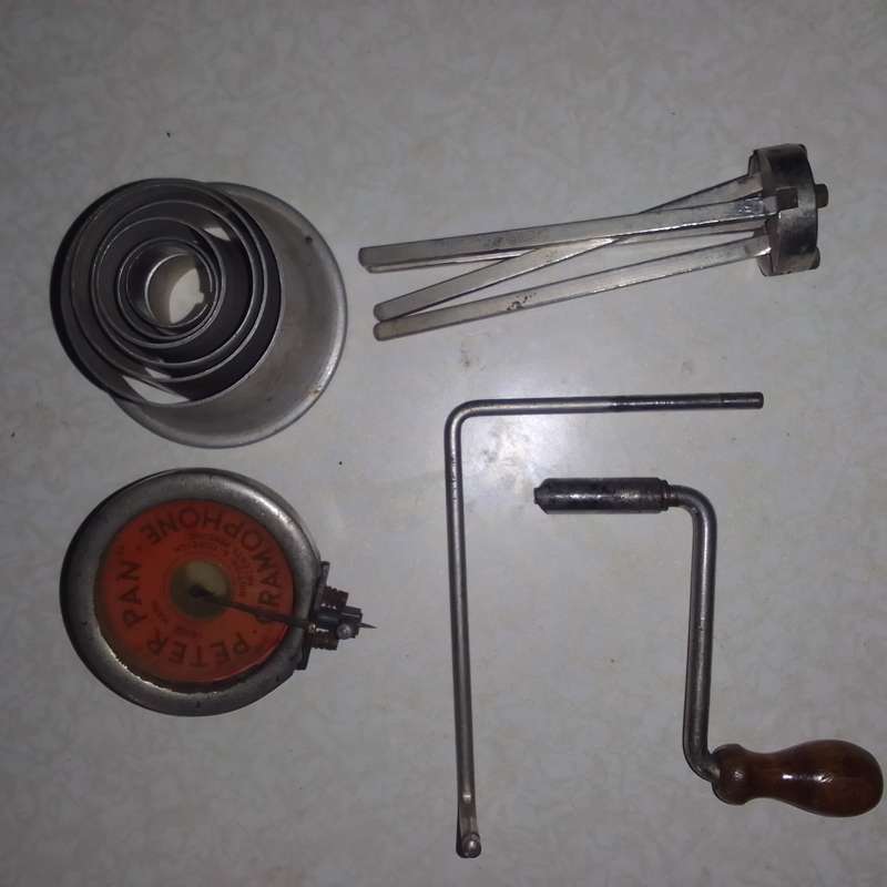 Extremely Rear 1920's Peter Pan Gramophone working 100% Patent 195.801