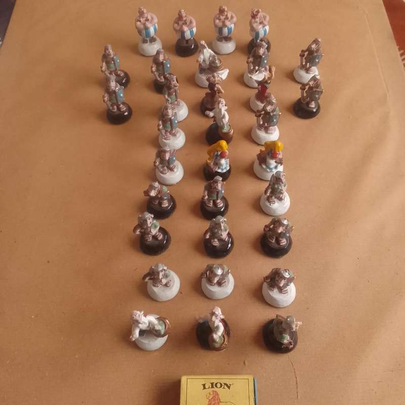 Vintage Lot of Lead Figurines