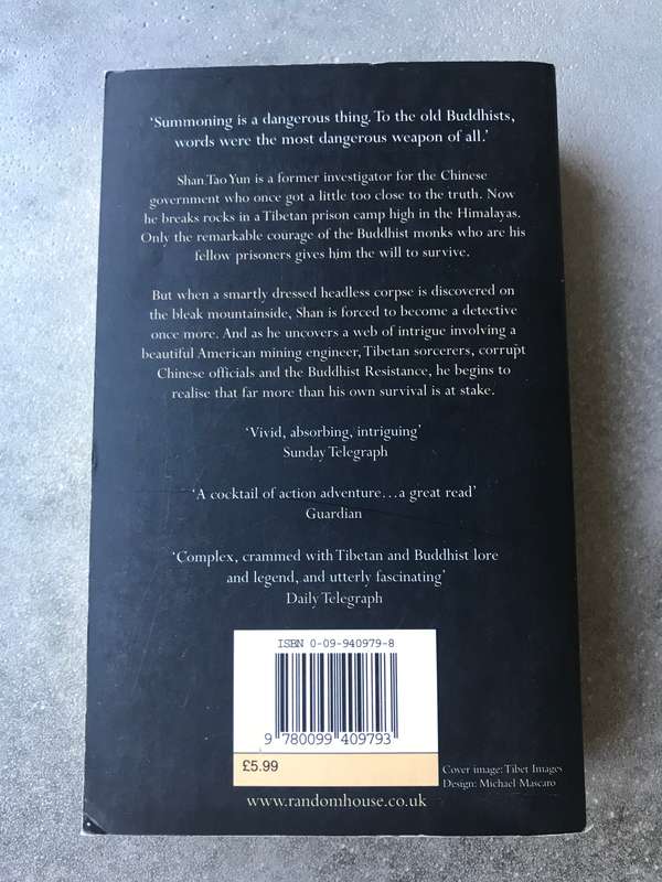 The Skull Mantra (Inspector Shan #1) by Eliot Pattison [Paperback: Good]