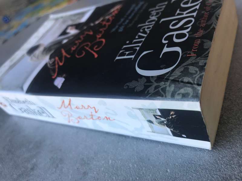 Mary Barton by Elizabeth Gaskell [Paperback: Excellent]