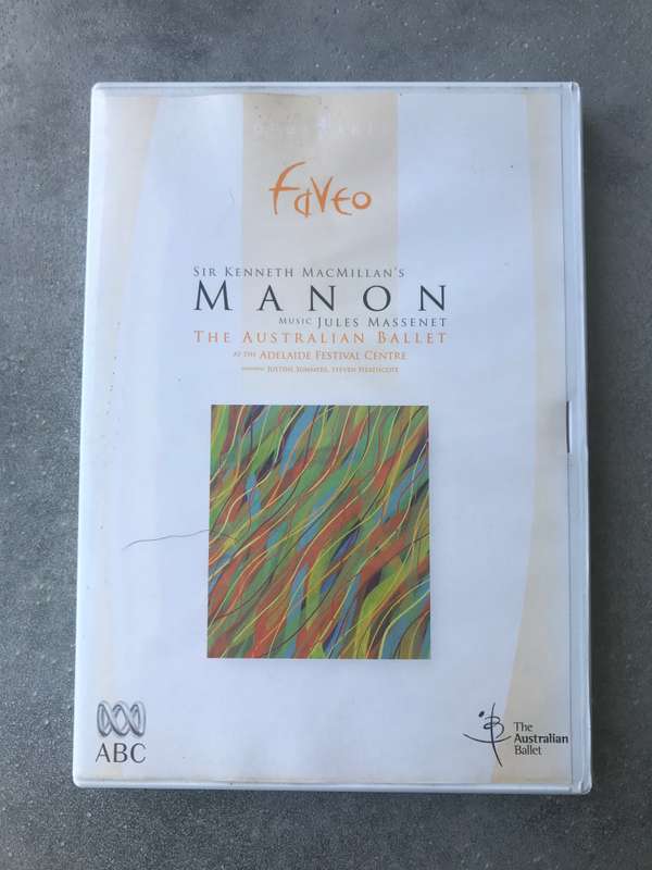 Sir Kenneth MacMillan's Manon Ballet with music by Jules Massenet [DVD]