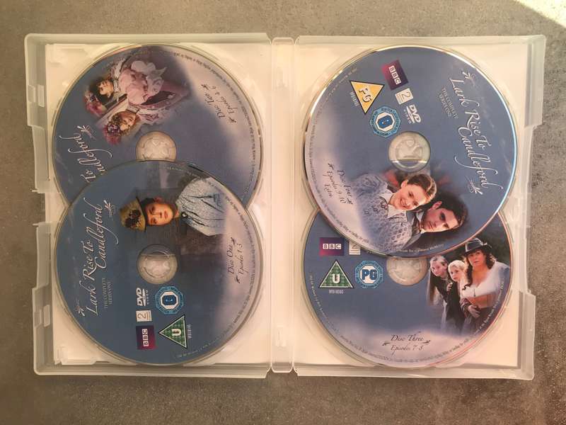 Lark Rise to Candleford - Season 1 [4 DVD]