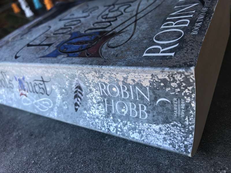 Fool's Quest (Fitz and the Fool #2) by Robin Hobb [Paperback: Excellent]