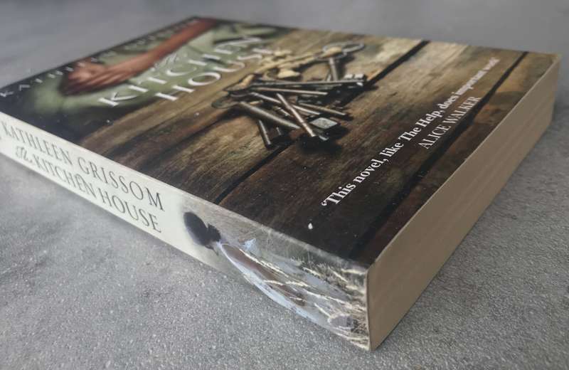 The Kitchen House by Kathleen Grissom [Paperback: Excellent]