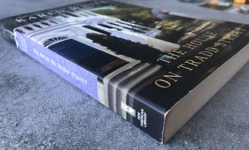 The House on Tradd Street (Tradd Street #1) by Karen White [Paperback: Good]