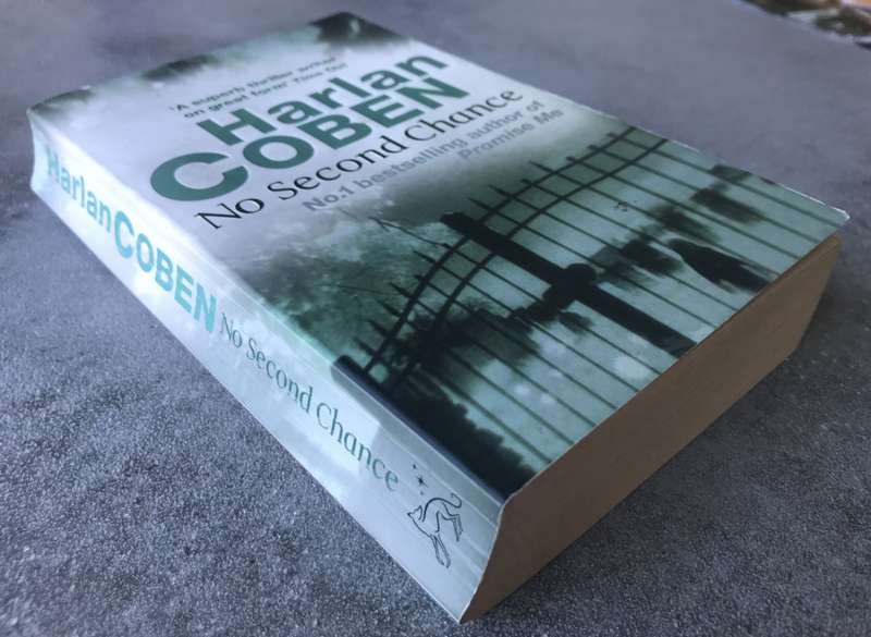 No Second Chance by Harlan Coben [Paperback: Very Good]