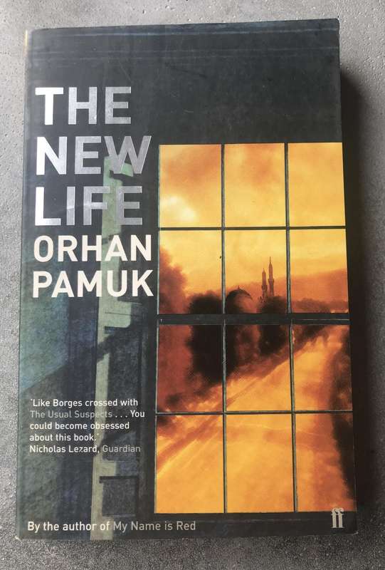The New Life by Orhan Pamuk [Paperback: Very Good]