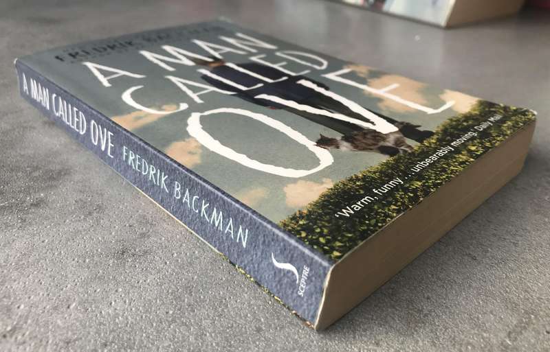A Man Called Ove by Fredrik Backman [Paperback: Good]