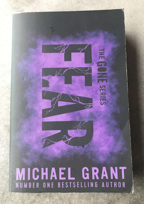 Fear (Gone #5) by Michael Grant [Paperback: Very Good]