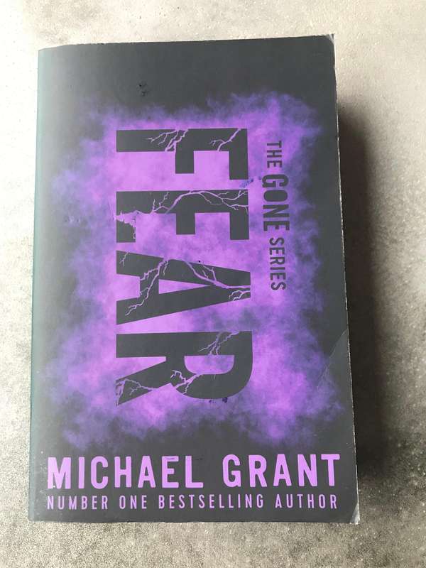 Fear (Gone #5) by Michael Grant [Paperback: Very Good]