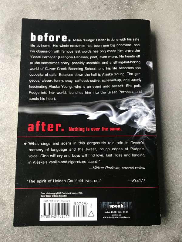 Looking for Alaska by John Green [Paperback: Very Good]