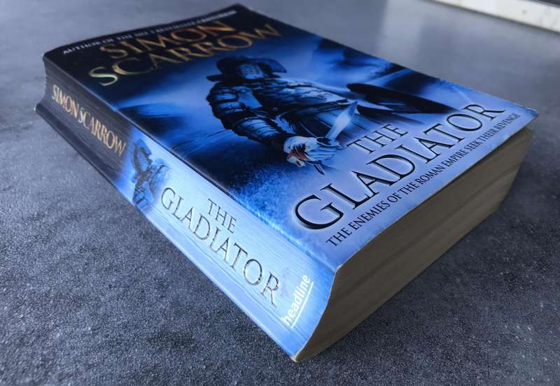 The Gladiator (Eagles of the Empire #9) by Simon Scarrow [Paperback: Average]