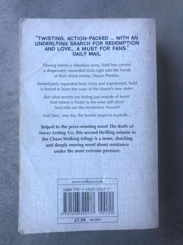 The Ask and the Answer (Chaos Walking #2) by Patrick Ness [Paperback: Good]