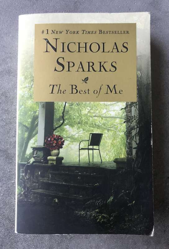 The Best of Me by Nicholas Sparks [Paperback: Excellent]
