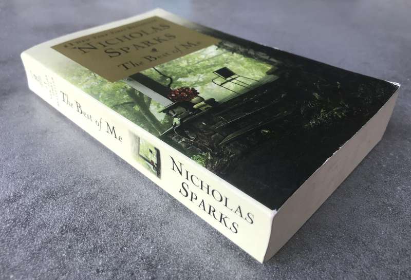 The Best of Me by Nicholas Sparks [Paperback: Excellent]