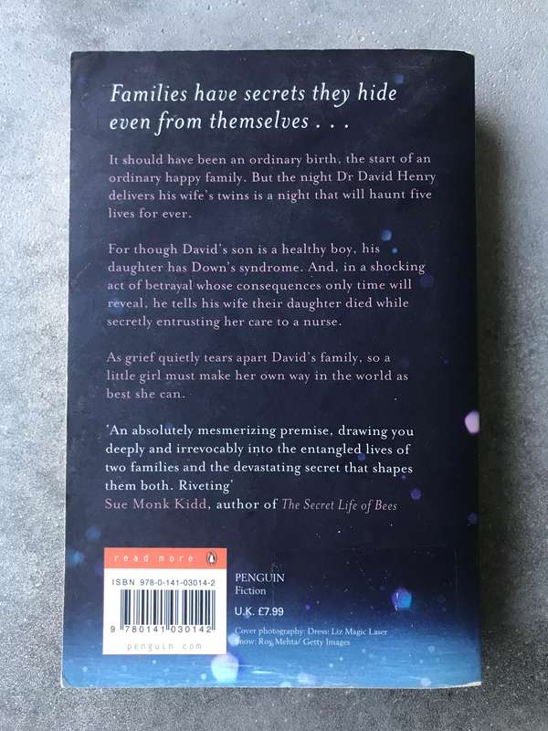 The Memory Keeper's Daughter by Kim Edwards [Paperback: Average]