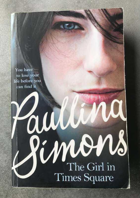 The Girl In Times Square by Paullina Simons [Paperback: Good]