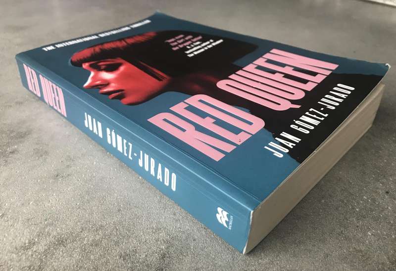 Red Queen (Antonia Scott #1) by Juan Gómez-Jurado [Large Paperback: Good]