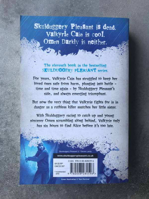 Midnight (Skulduggery Pleasant #11) by Derek Landy [Paperback: Like New]