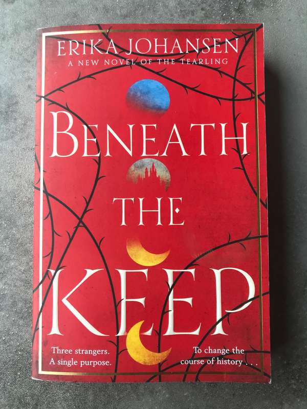 Beneath the Keep (Tearling #0) by Erika Johansen [Large Paperback: Like New]
