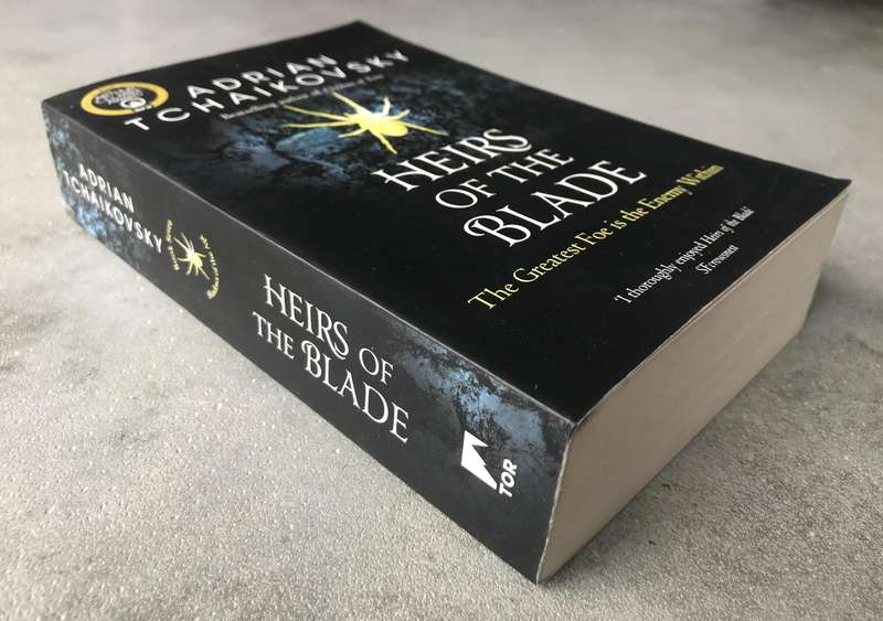 Heirs of the Blade (Shadows of the Apt #7) by Adrian Tchaikovsky [Paperback: Like New]