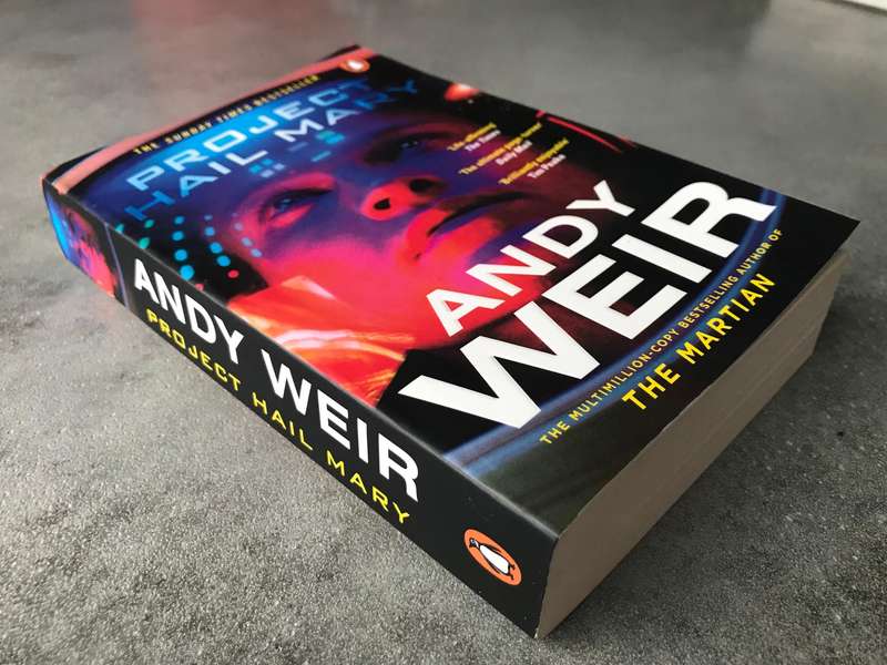 Project Hail Mary by Andy Weir [Paperback: Like New]
