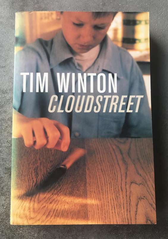 Cloudstreet by Tim Winton [Paperback: Very Good]