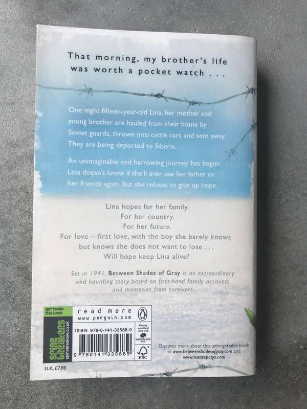 Between Shades of Gray by Ruta Sepetys [Paperback: Very Good]