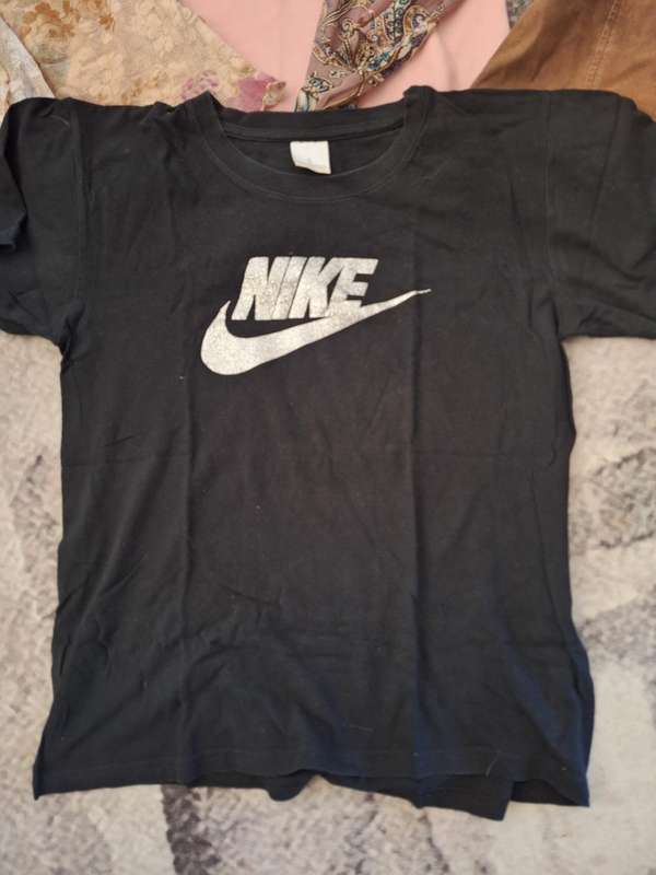4 pc Ladies tops combo Size small