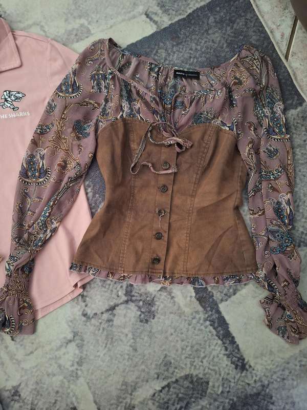 4 pc Ladies tops combo Size small