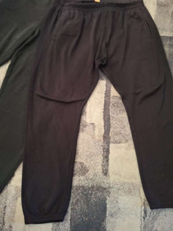 3 x Mens tracksuit Pants Size: XL