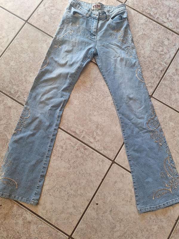 Ladies Network Jean Size 6 - Last one left