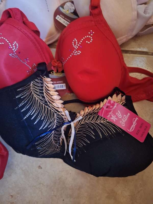 Lot of Brand New Bras (Toltal of 10 - Different sizes)