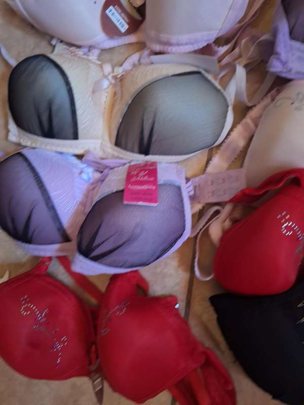 Lot of Brand New Bras (Toltal of 10 - Different sizes)