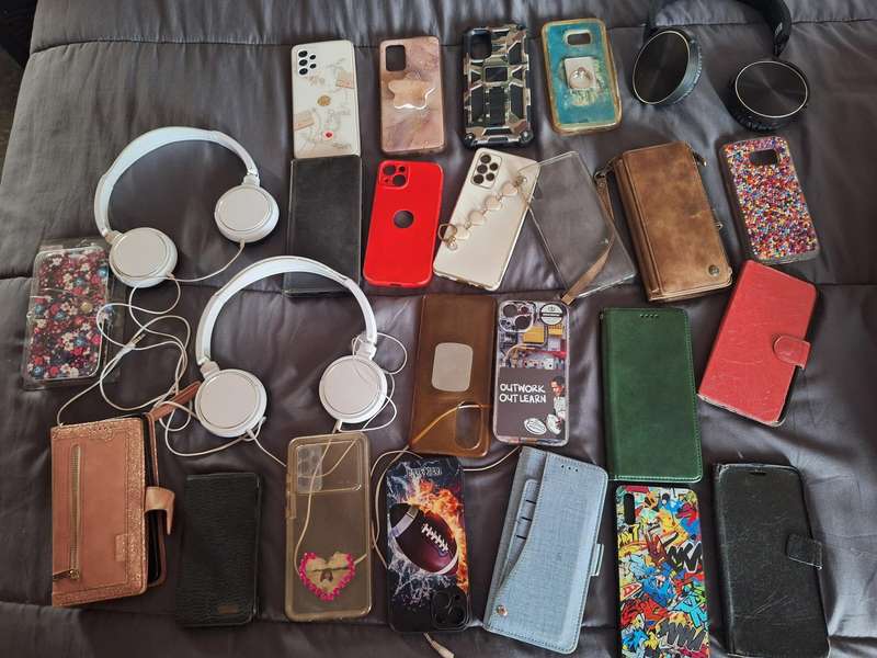 Lot of electronics and cellphone covers
