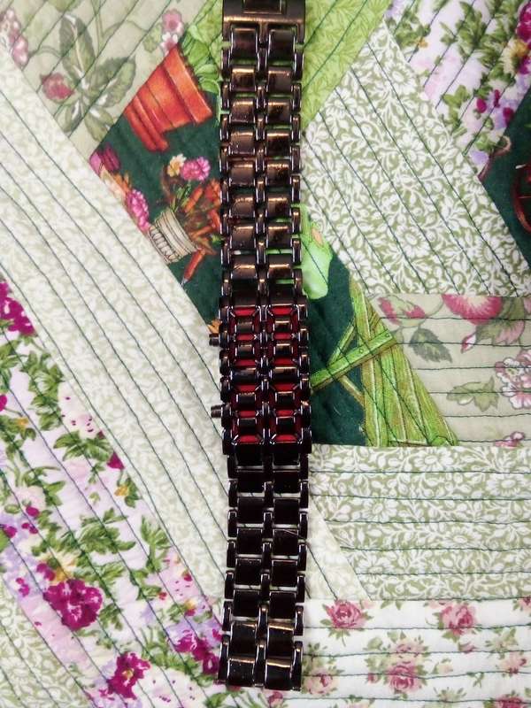 Lot 1 wallets (6) and watches (3)