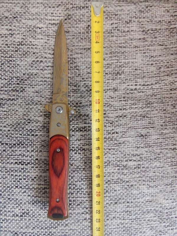 Knife
