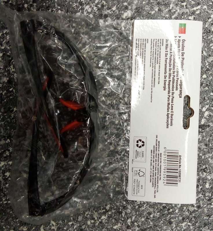SAFETY GOGGLES