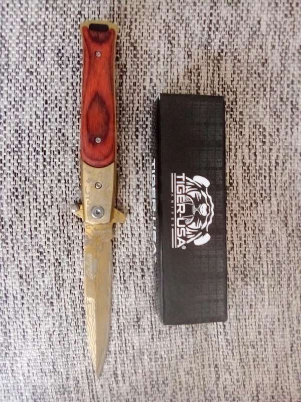 Knife