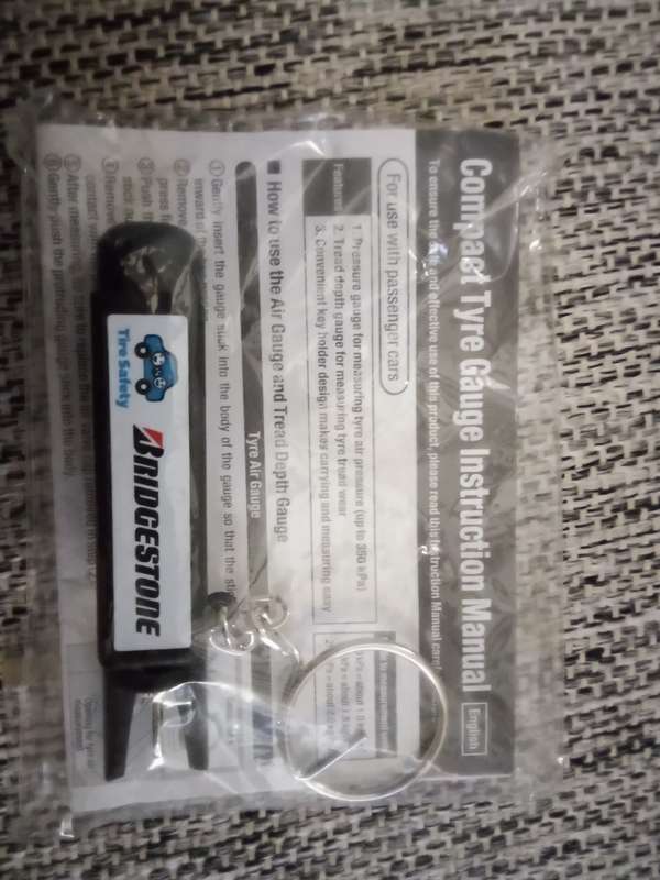 Tire gauge