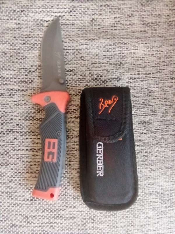 Bear Grylls Knife