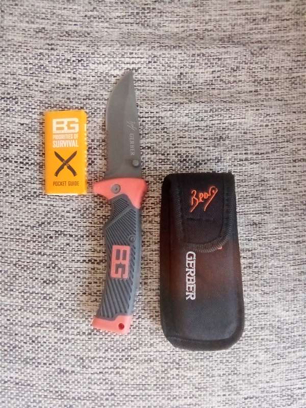 Bear Grylls Knife