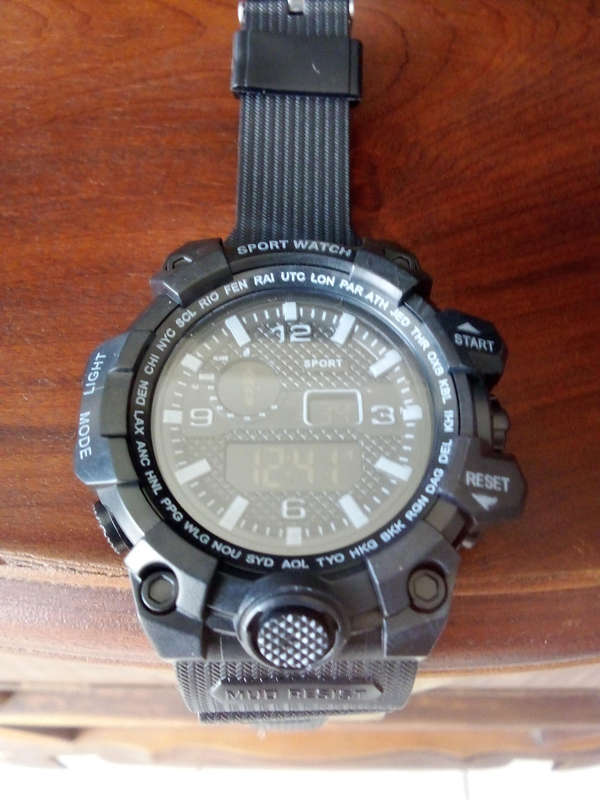 Men's sports watch