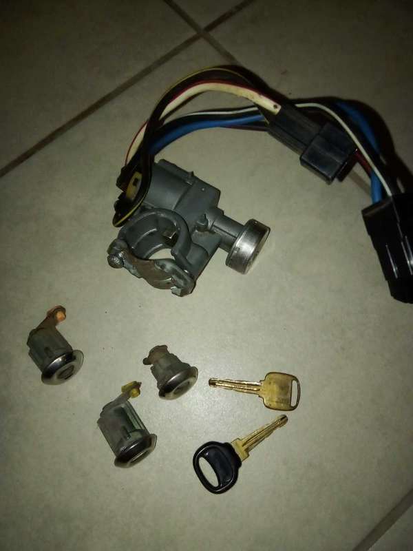 Vehicle Lock set