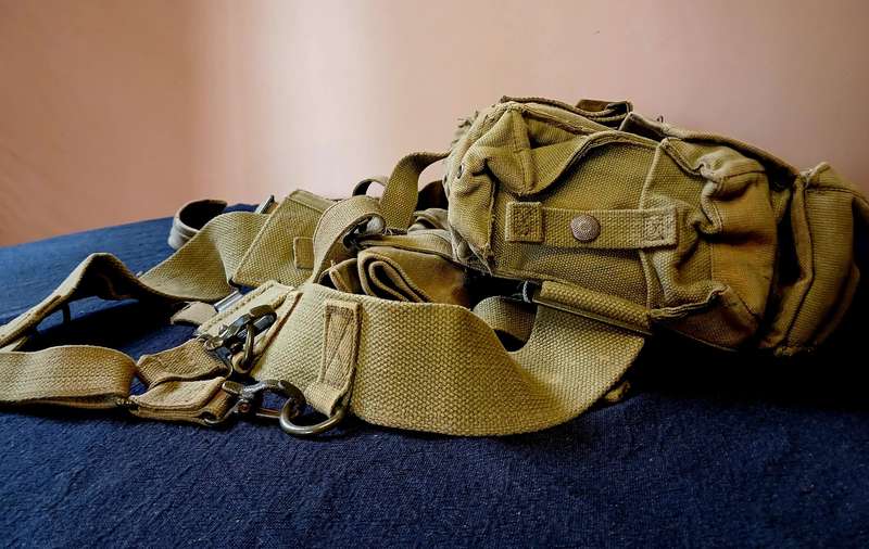 Vintage Original Pattern 70 SADF Kidney Webbing South African Military Field