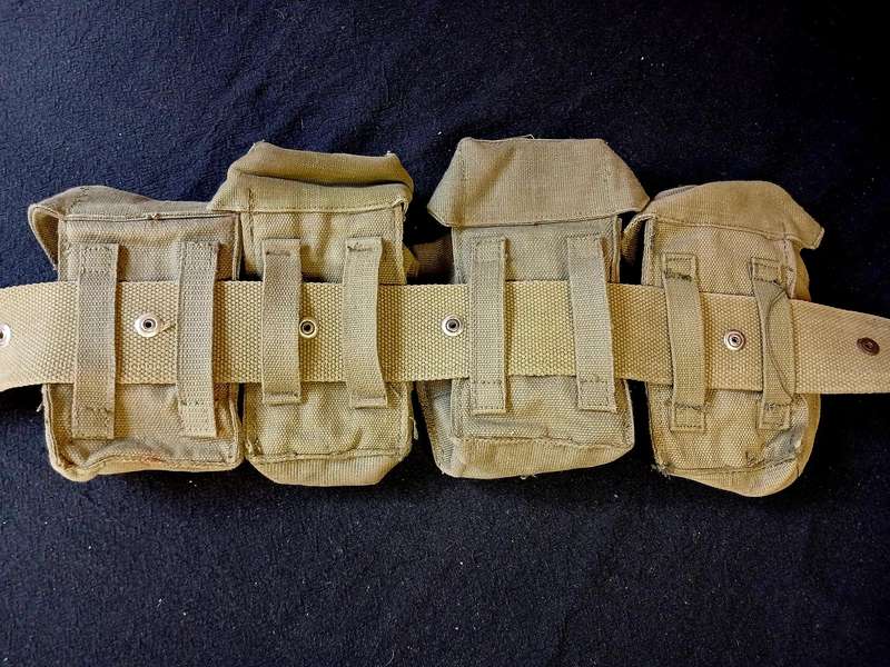 SADF Kidney, ammo and R1 ammo pouches on webbing belt